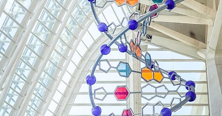 modern dna sculpture in valencia science museum